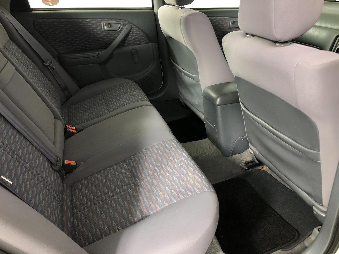 Photo '20' of Toyota Camry