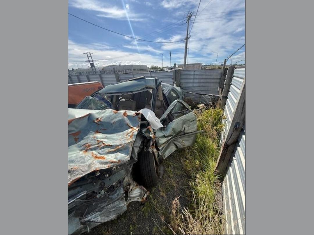 Photo '3' of Toyota Camry GLX