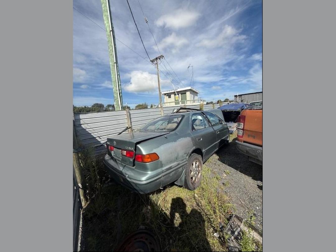 Photo '5' of Toyota Camry GLX