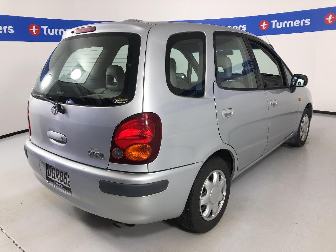 Photo '7' of Toyota Corolla Photo '7' of Toyota Corolla