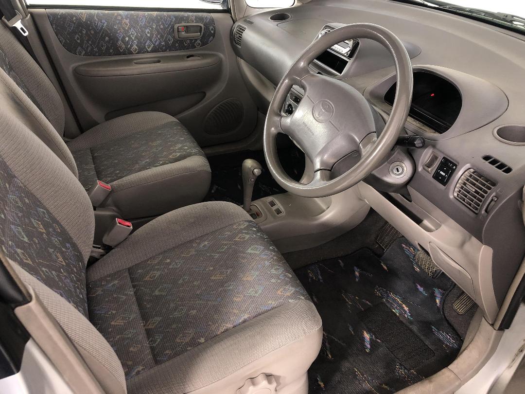 Photo '16' of Toyota Corolla Photo '16' of Toyota Corolla