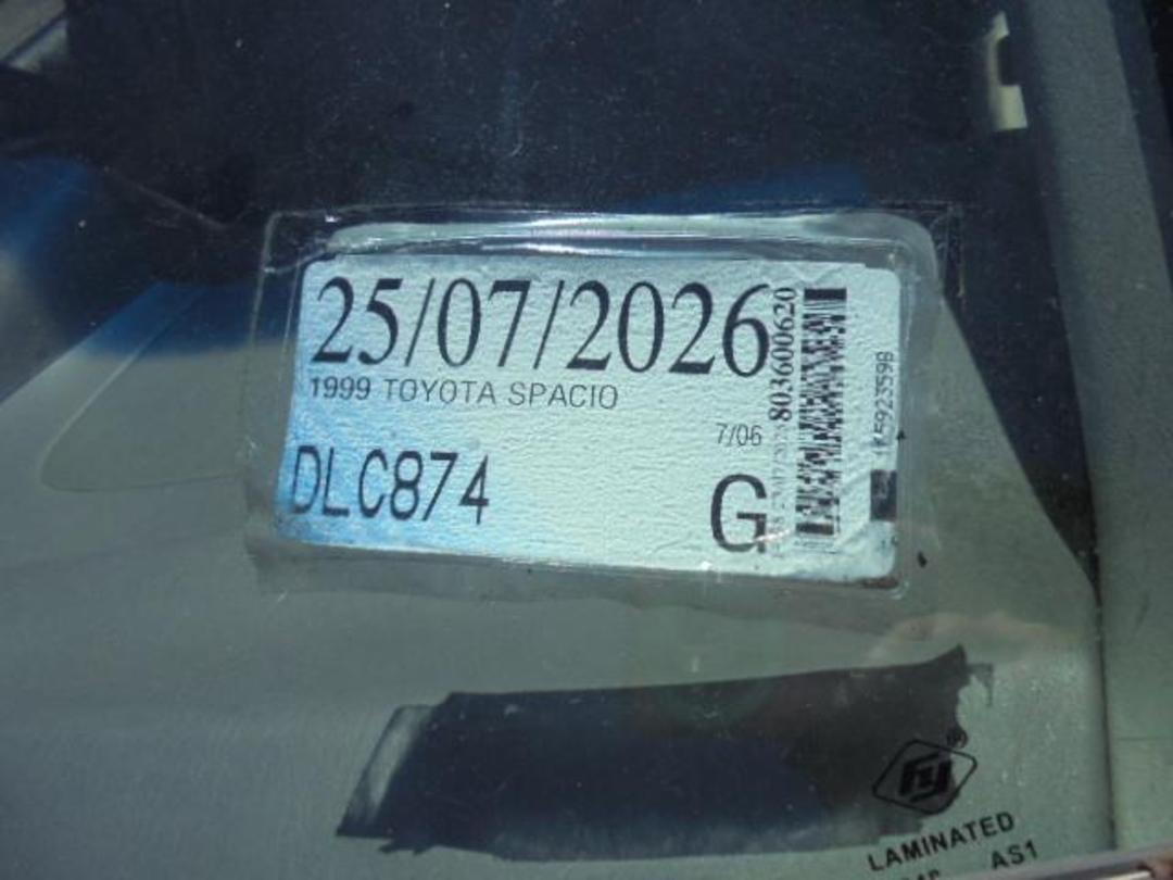 Photo '5' of Toyota Corolla Spacio Photo '5' of Toyota Corolla Spacio