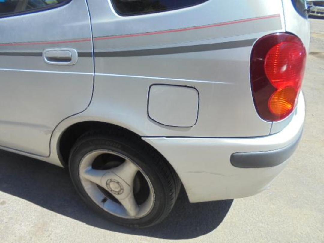 Photo '13' of Toyota Corolla Spacio Photo '13' of Toyota Corolla Spacio