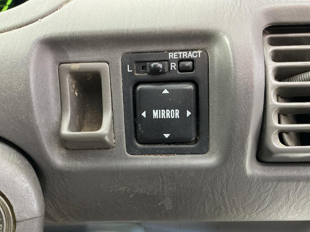 Photo '24' of Toyota Corolla