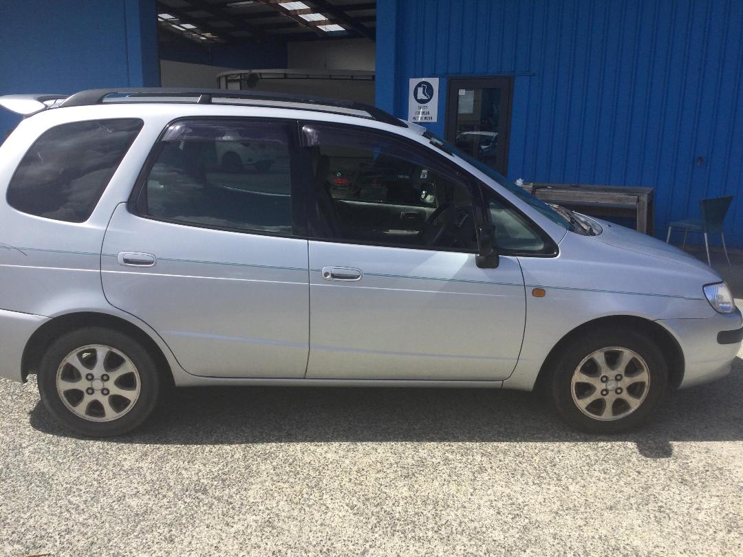 Photo '3' of Toyota Corolla Spacio