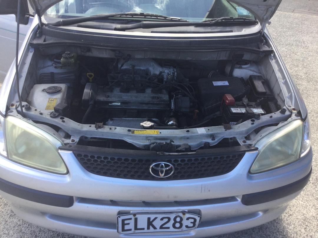 Photo '14' of Toyota Corolla Spacio