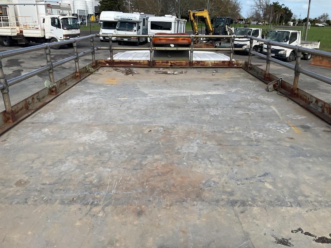 Photo '15' of Toyota Dyna XZU307 4X2 Bottle Body Photo '15' of Toyota Dyna XZU307 4X2 Bottle Body