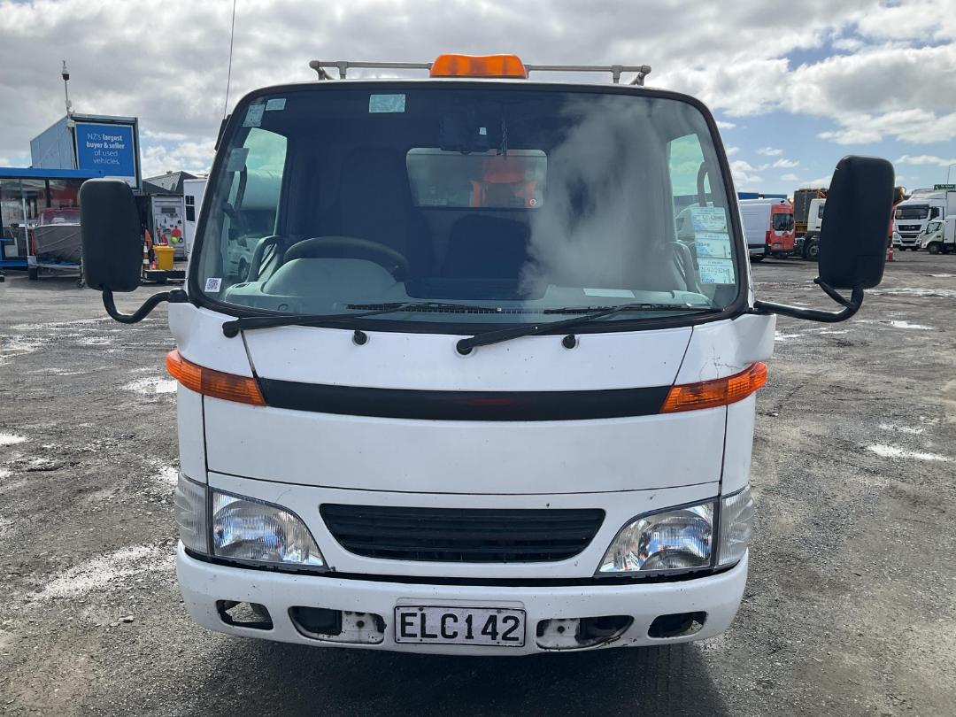 Photo '10' of Toyota Dyna XZU307 4X2 Bottle Body Photo '10' of Toyota Dyna XZU307 4X2 Bottle Body