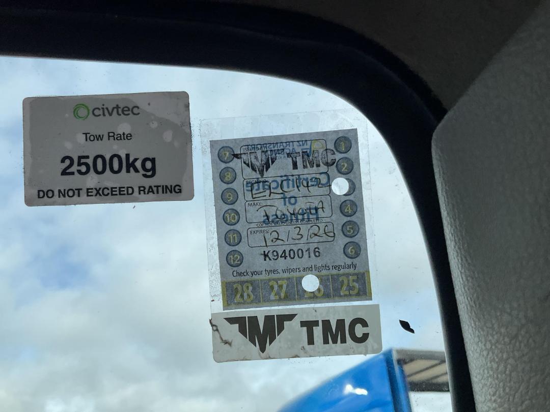 Photo '22' of Toyota Dyna XZU307 4X2 Bottle Body Photo '22' of Toyota Dyna XZU307 4X2 Bottle Body