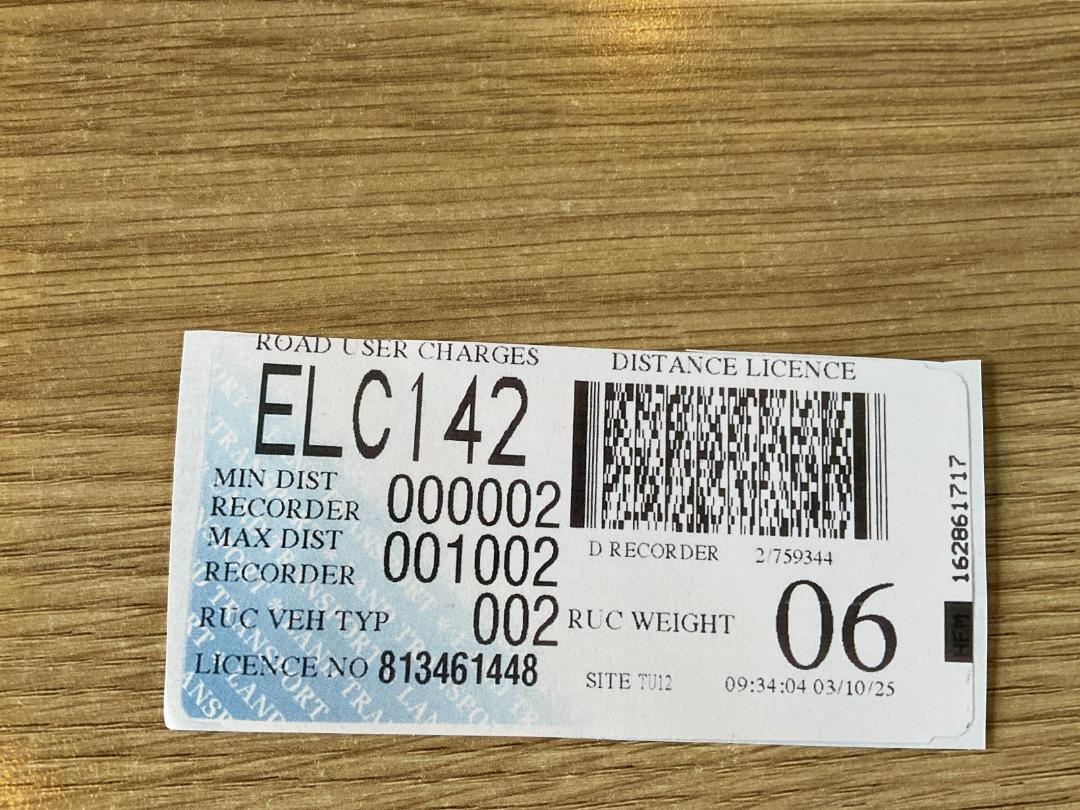 Photo '27' of Toyota Dyna XZU307 4X2 Bottle Body Photo '27' of Toyota Dyna XZU307 4X2 Bottle Body