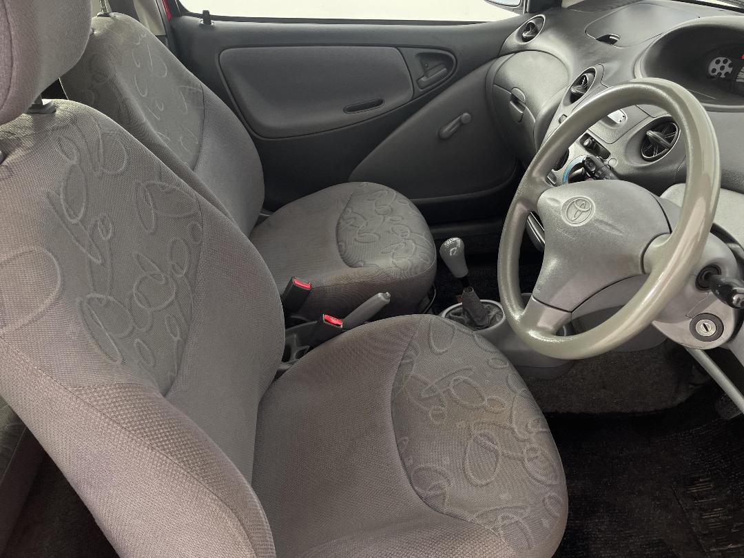 Photo '16' of Toyota Echo