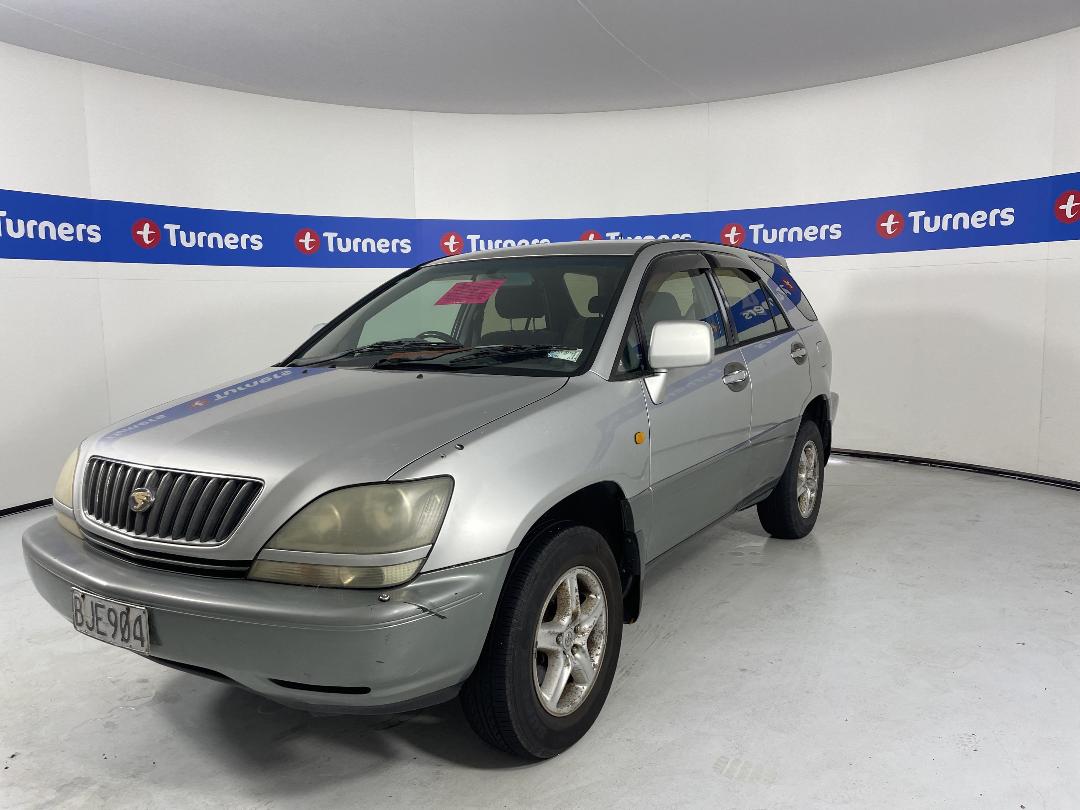 Photo '3' of Toyota Harrier