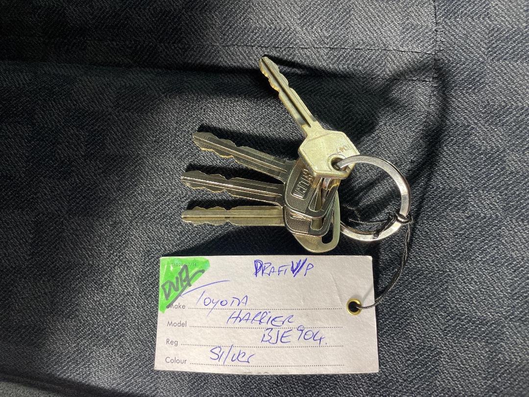 Photo '20' of Toyota Harrier