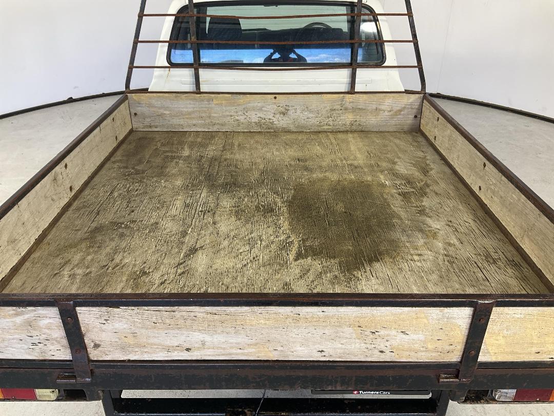 Photo '14' of Toyota Hilux