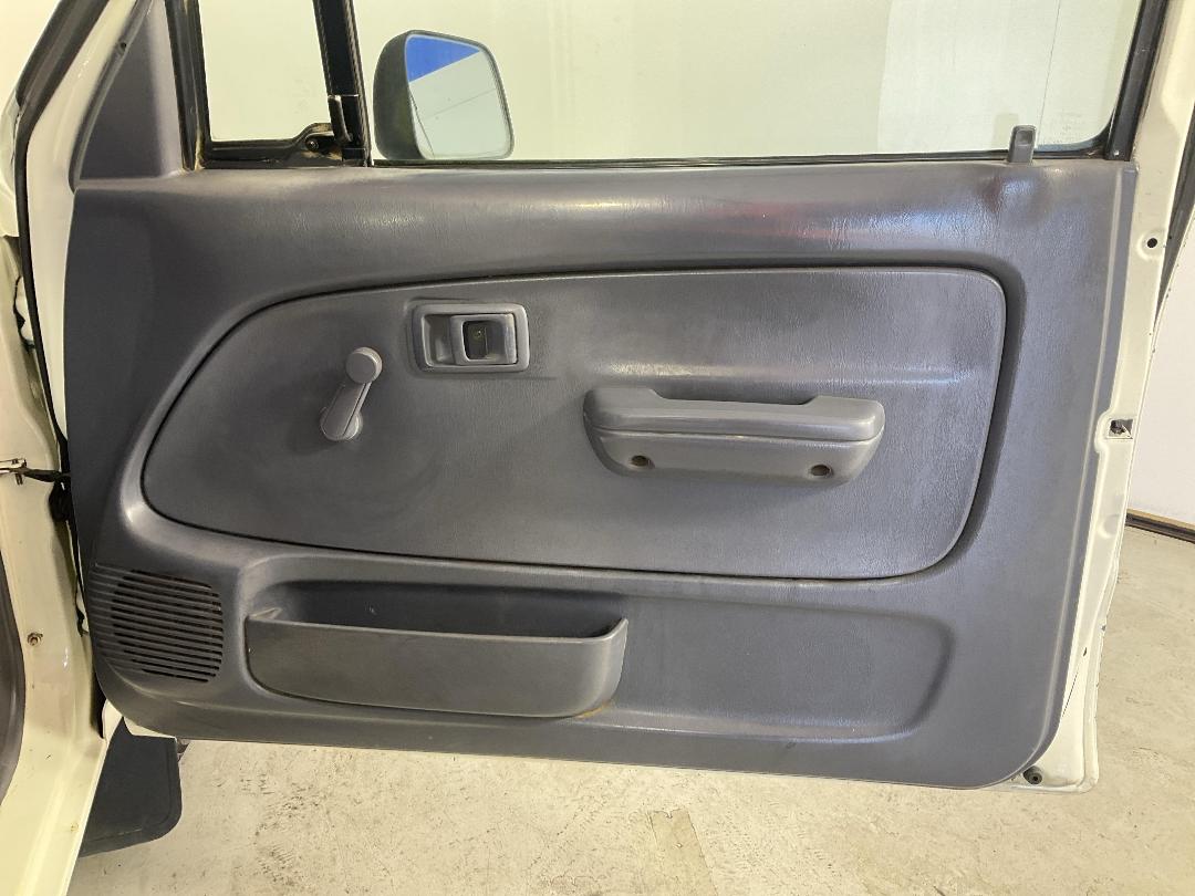 Photo '15' of Toyota Hilux