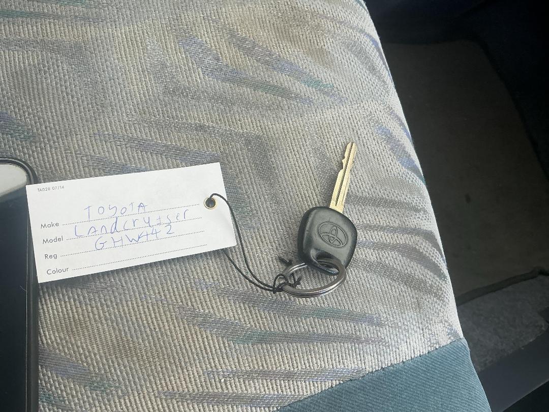 Photo '19' of Toyota Landcruiser Prado V6 VX WGN5