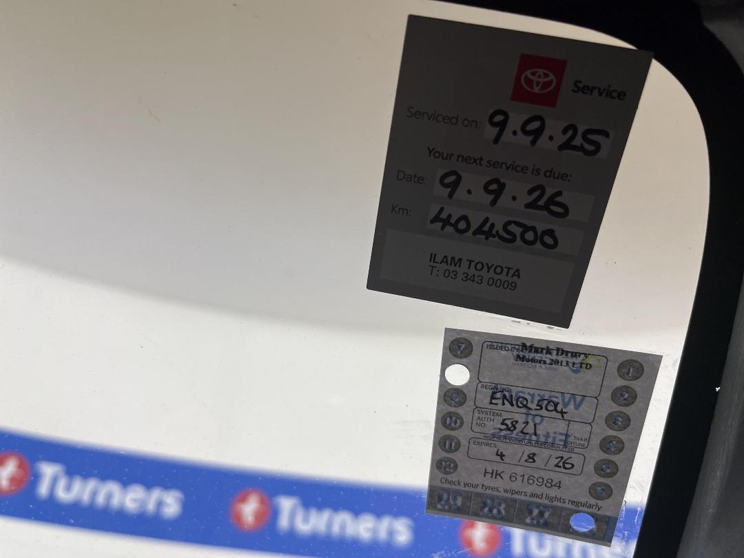 Photo '24' of Toyota Landcruiser Prado