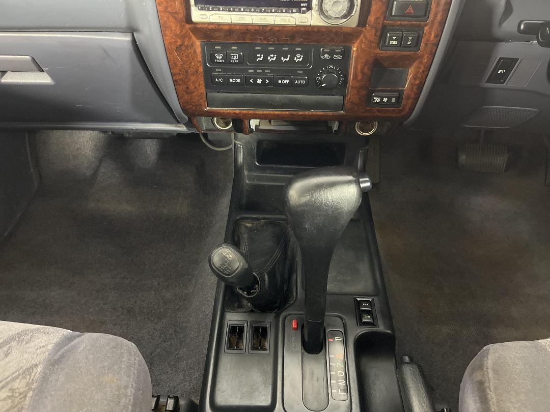 Photo '18' of Toyota Landcruiser Prado