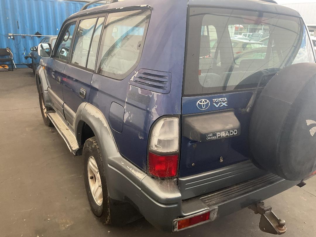 Photo '11' of Toyota Landcruiser Prado V6 VX WGN5