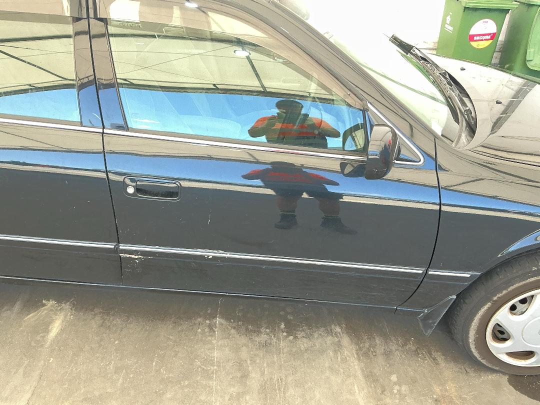 Photo '3' of Toyota Mark 2 Qaulis Photo '3' of Toyota Mark 2 Qaulis