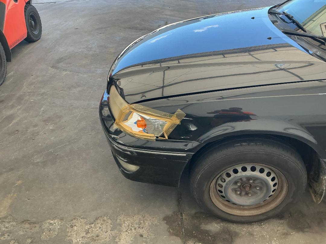 Photo '8' of Toyota Mark 2 Qaulis Photo '8' of Toyota Mark 2 Qaulis