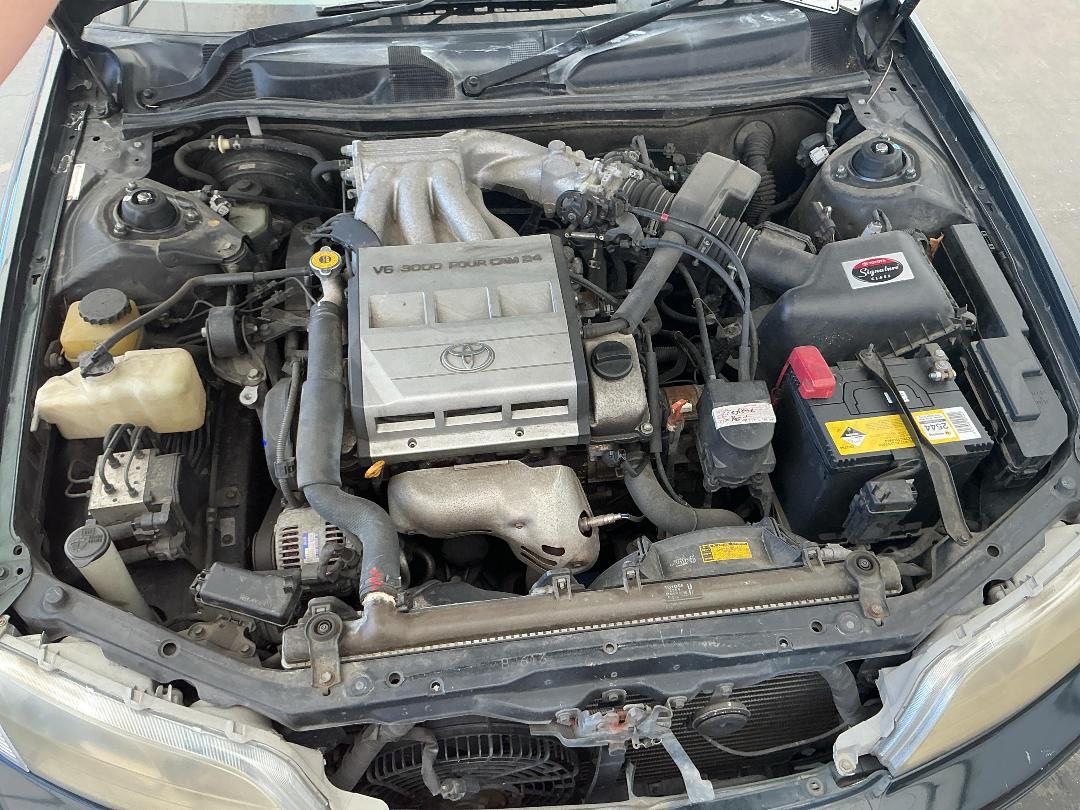 Photo '19' of Toyota Mark 2 Qaulis Photo '19' of Toyota Mark 2 Qaulis