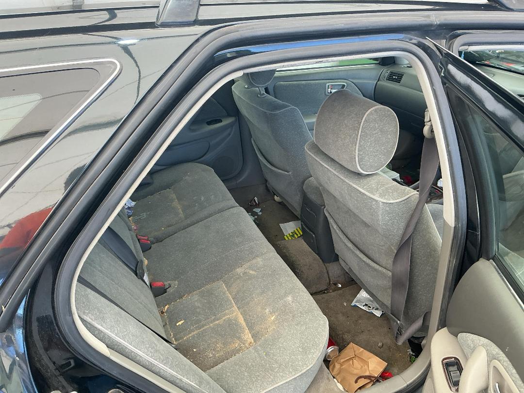 Photo '24' of Toyota Mark 2 Qaulis Photo '24' of Toyota Mark 2 Qaulis