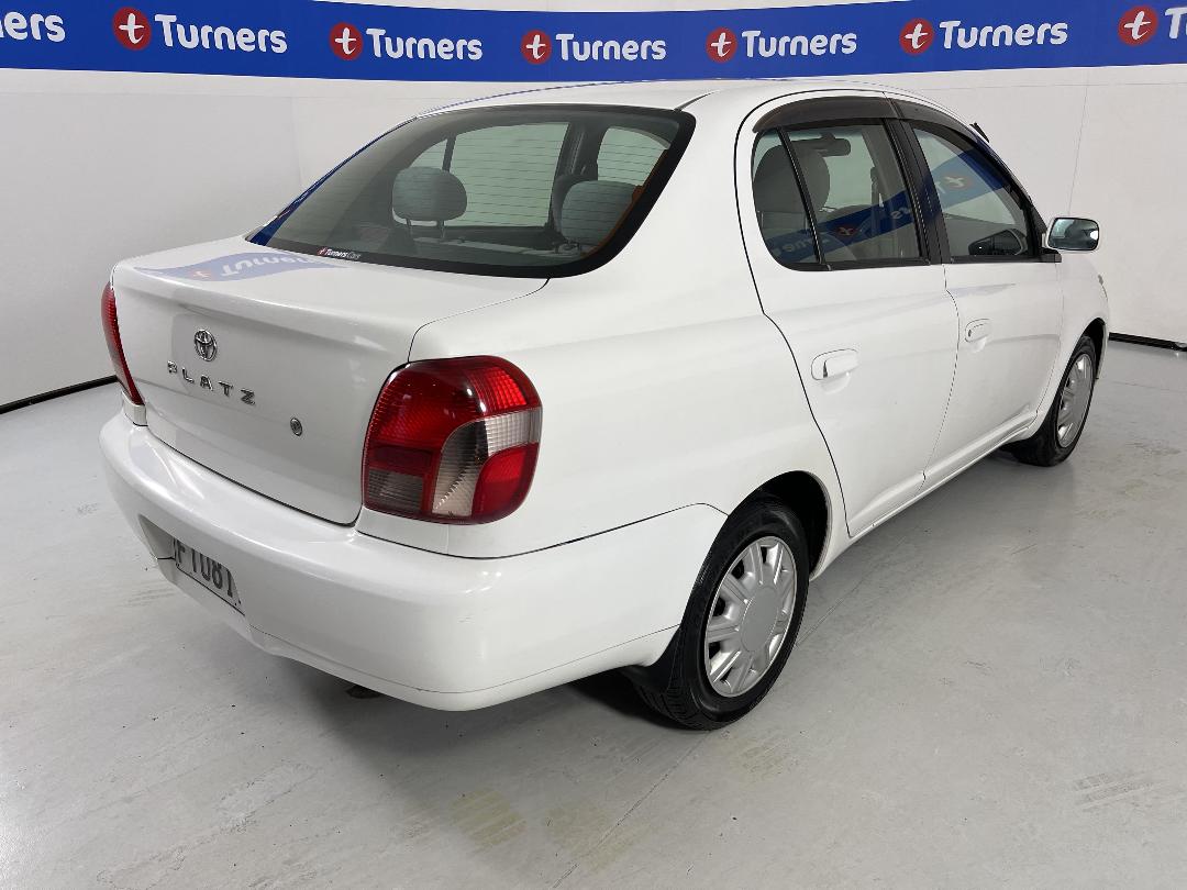 Photo '7' of Toyota Platz Photo '7' of Toyota Platz