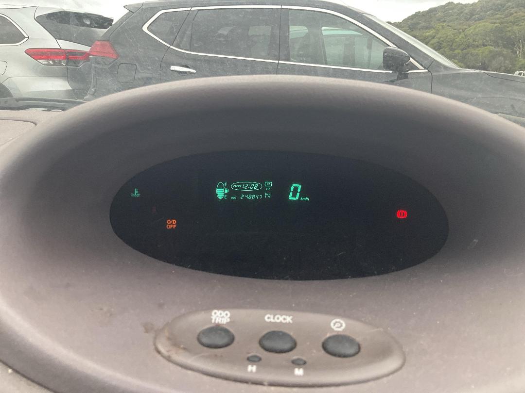 Photo '8' of Toyota Platz