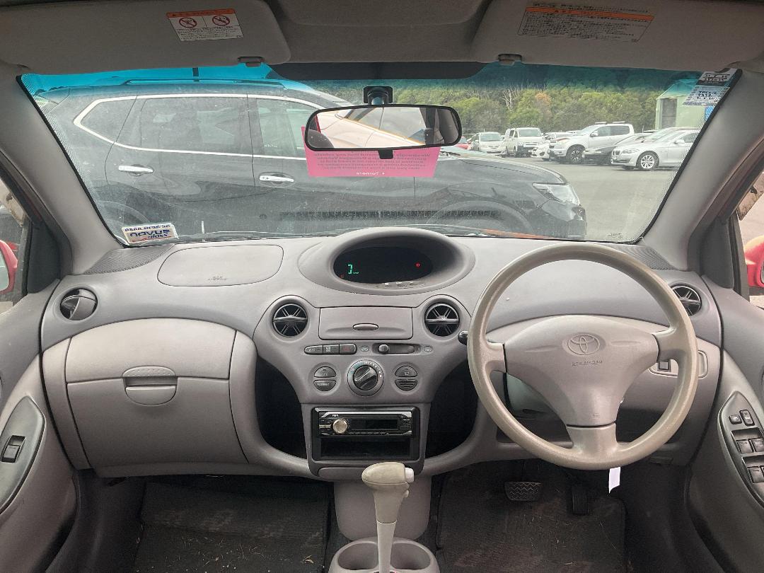 Photo '10' of Toyota Platz