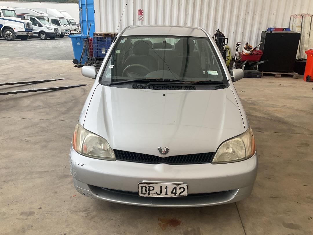 Photo '2' of Toyota Platz