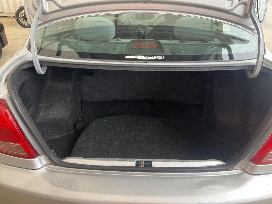 Photo '11' of Toyota Platz