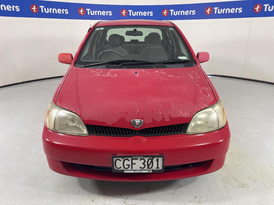 Photo '2' of Toyota Platz