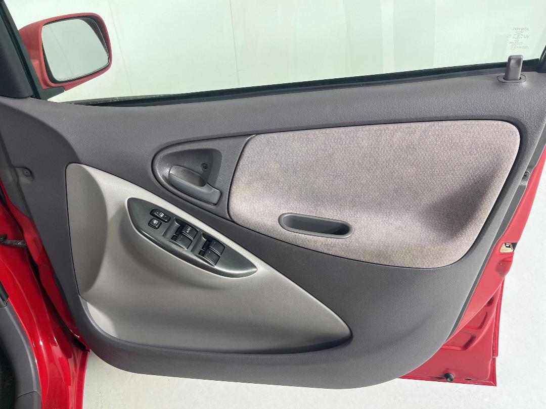 Photo '15' of Toyota Platz