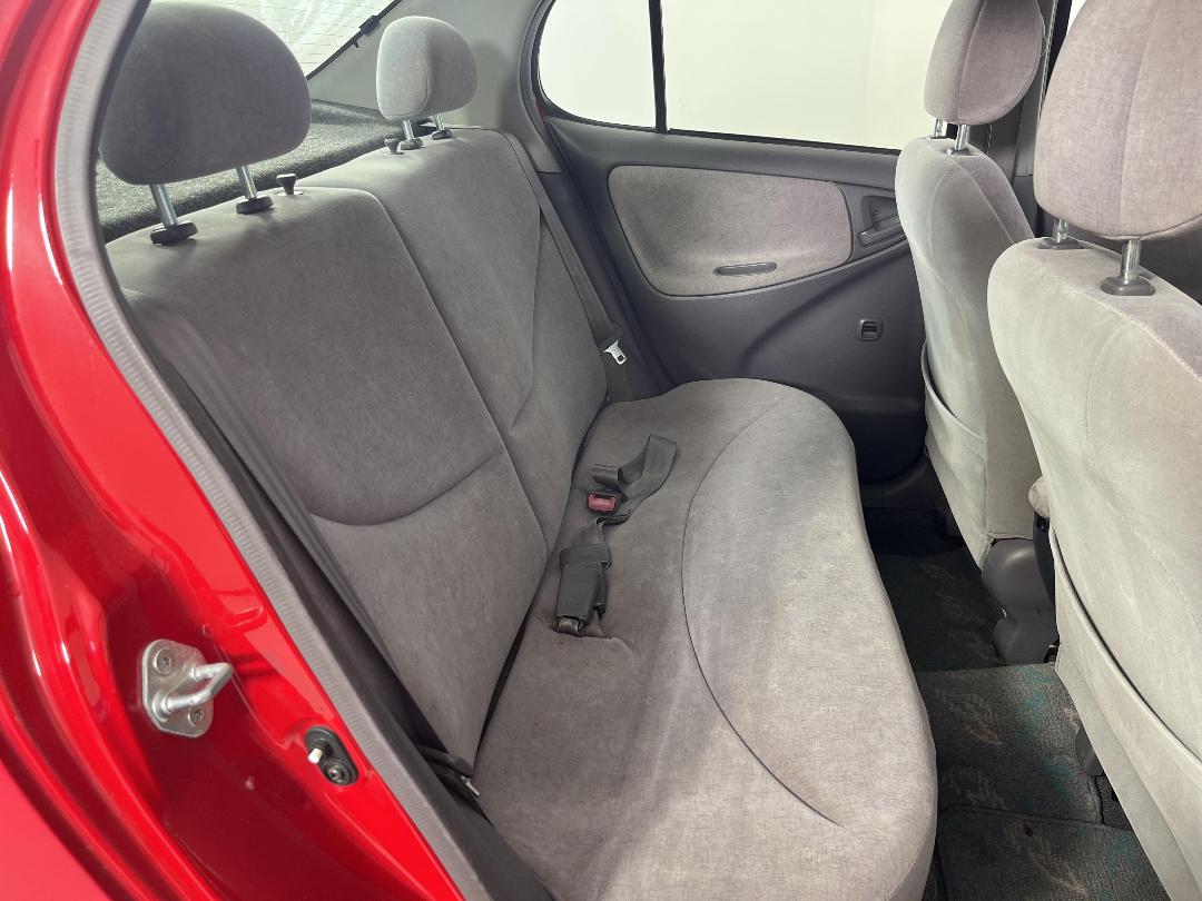 Photo '20' of Toyota Platz