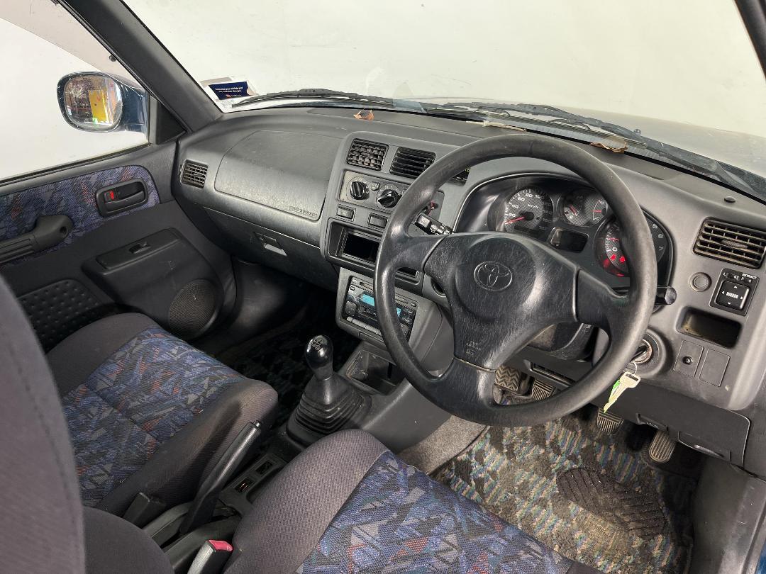 Photo '17' of Toyota Rav4 Photo '17' of Toyota Rav4