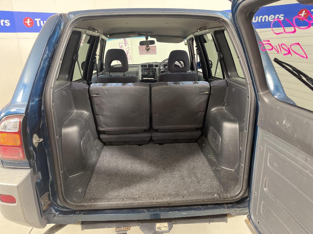 Photo '12' of Toyota Rav4 L Photo '12' of Toyota Rav4 L