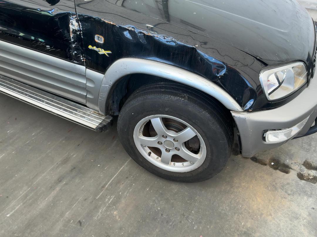 Photo '2' of Toyota Rav4