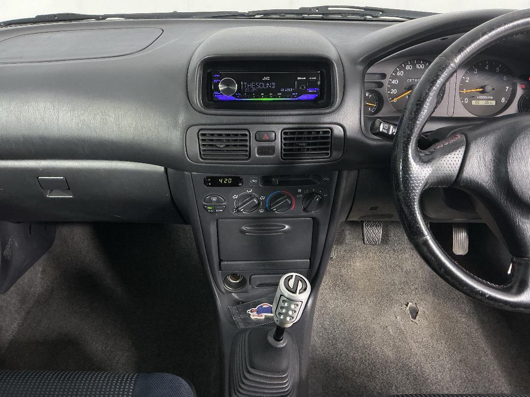 Photo '18' of Toyota Sprinter