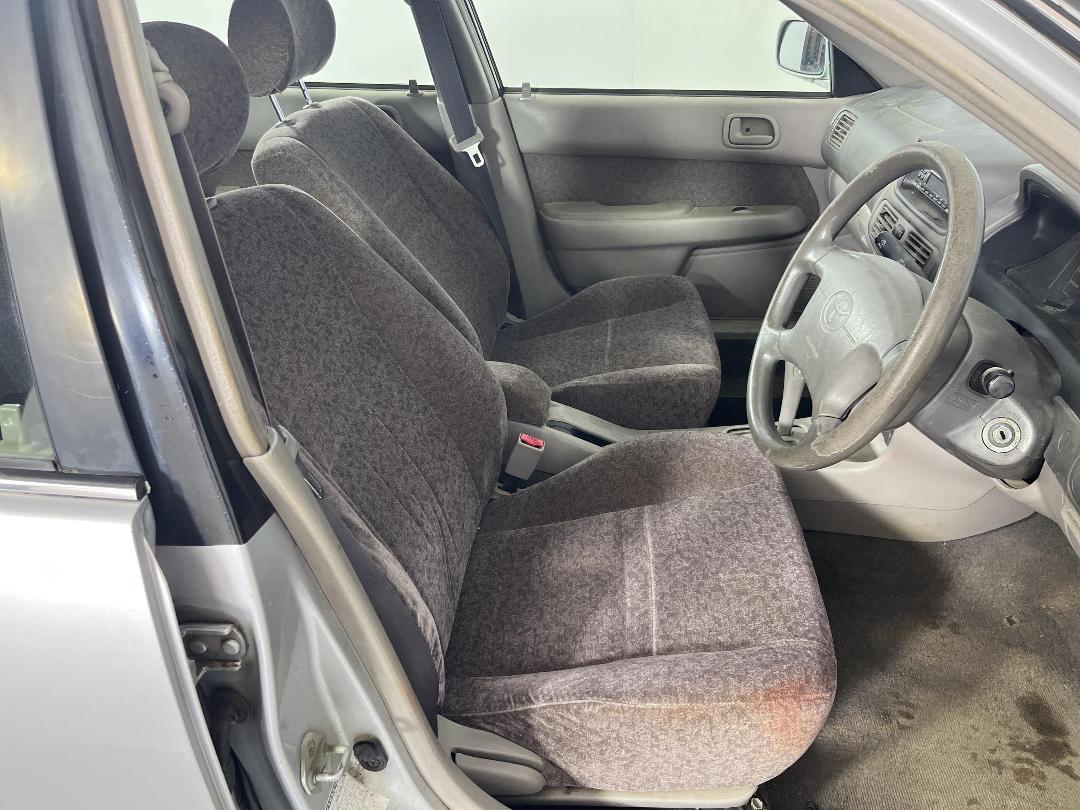 Photo '16' of Toyota Sprinter Photo '16' of Toyota Sprinter