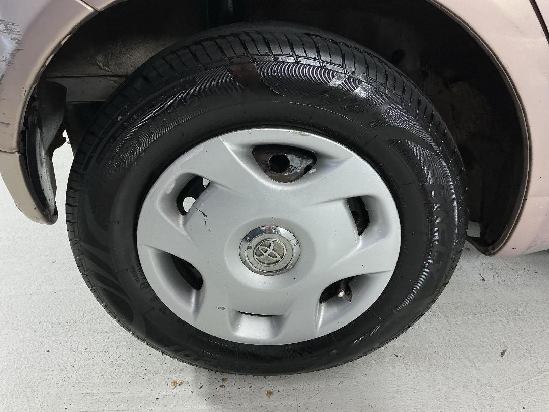 Photo '12' of Toyota Vitz