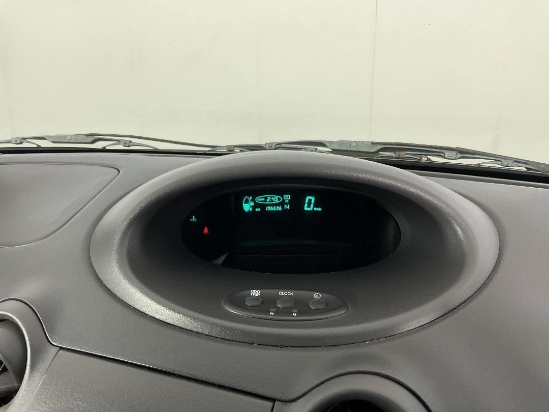 Photo '21' of Toyota Vitz