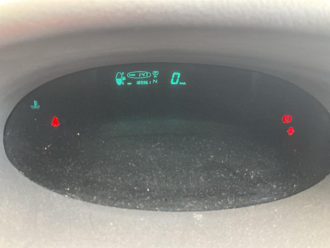 Photo '8' of Toyota Vitz