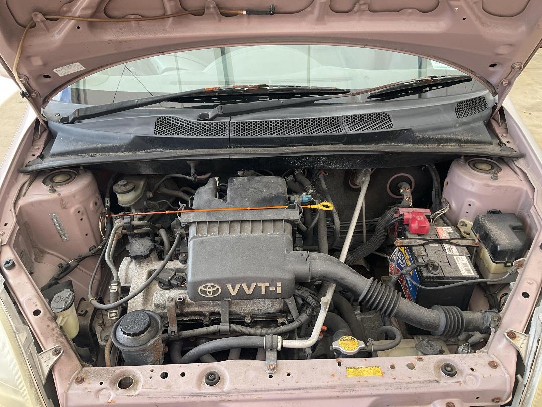 Photo '13' of Toyota Vitz