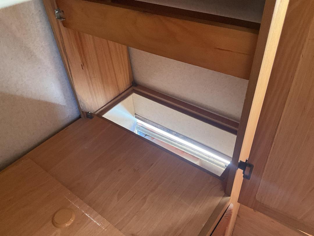 Photo '22' of Abi Manhattan Caravan - Single