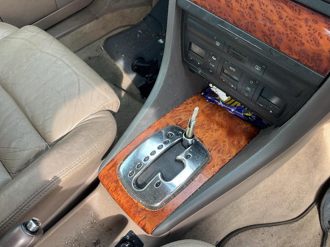 Photo '14' of Audi A6 V8 Avant Photo '14' of Audi A6 V8 Avant