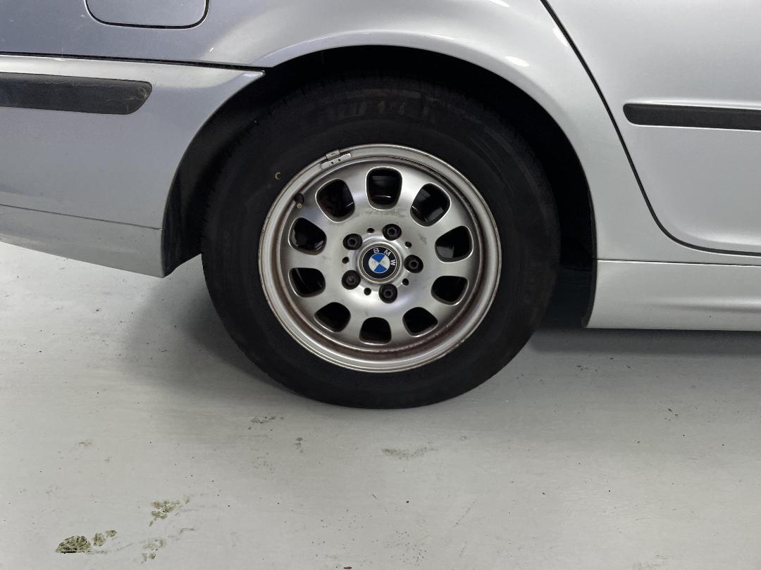 Photo '10' of BMW 318I