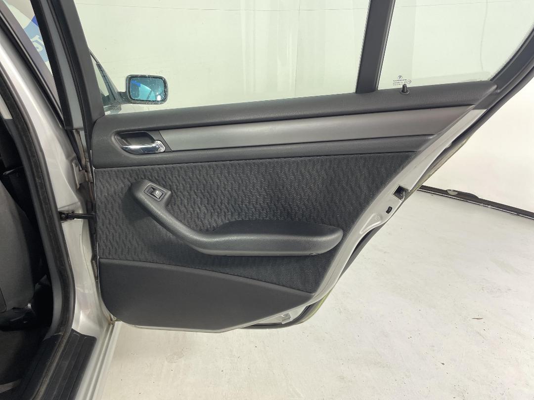 Photo '17' of BMW 318I