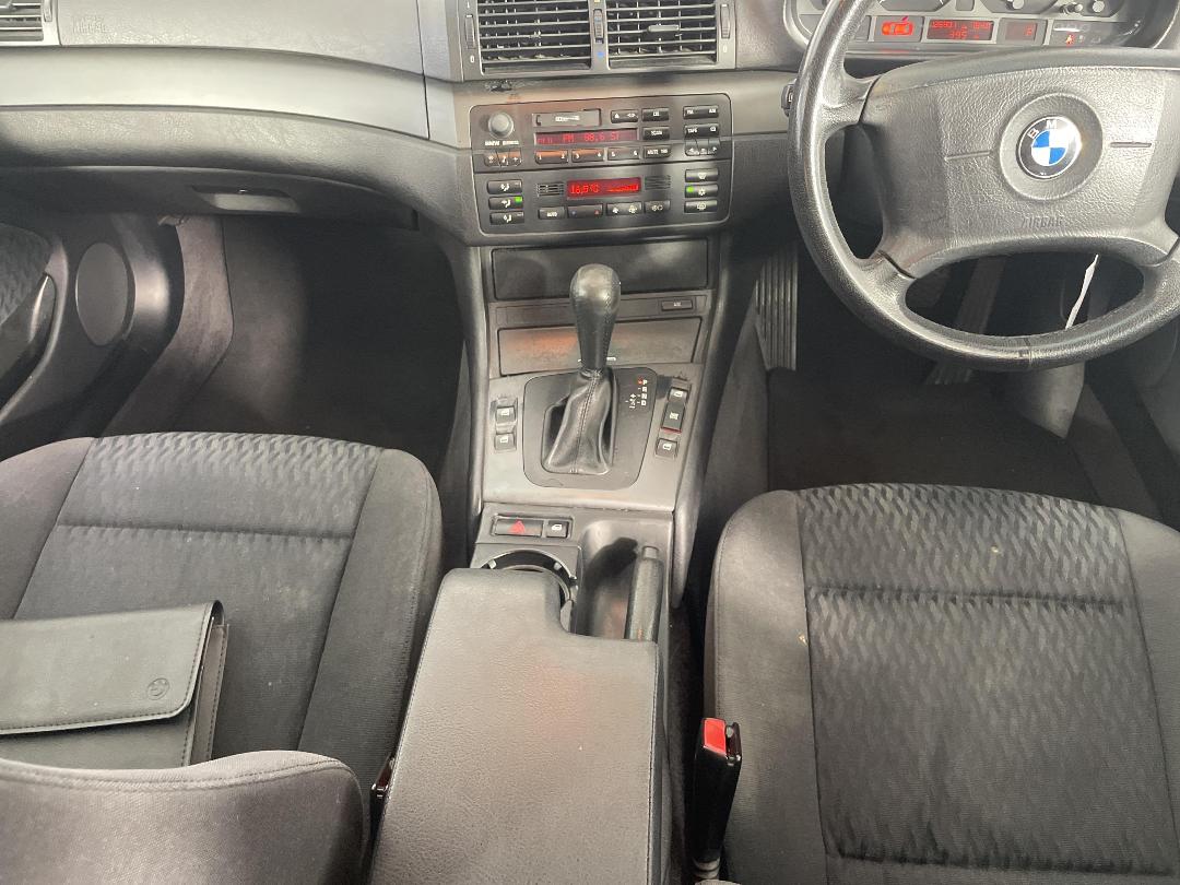 Photo '16' of BMW 318I