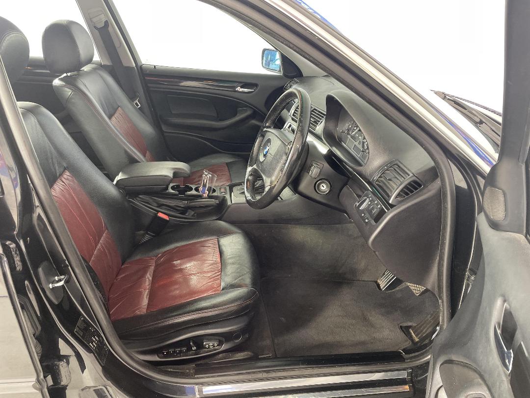 Photo '16' of BMW 325I